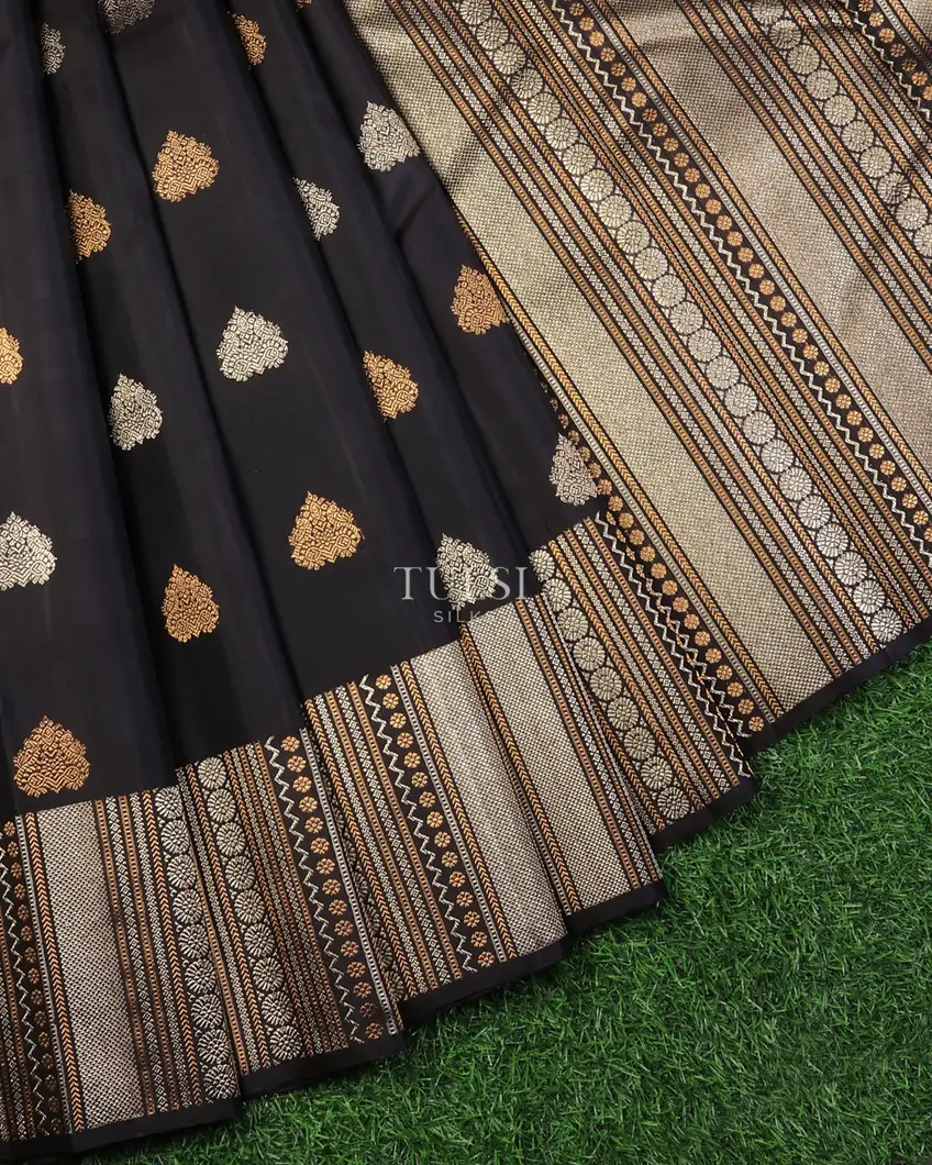 black-kanjivaram-silk-saree-t713298-t713298-b