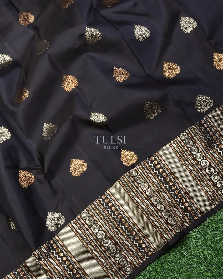 black-kanjivaram-silk-saree-t713298-t713298-f