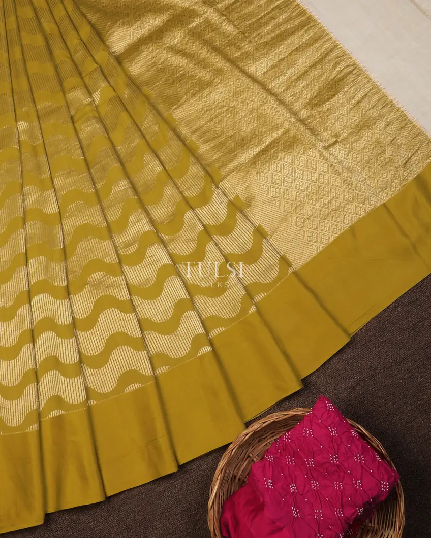 green-banaras-silk-saree-t714706-t714706-b