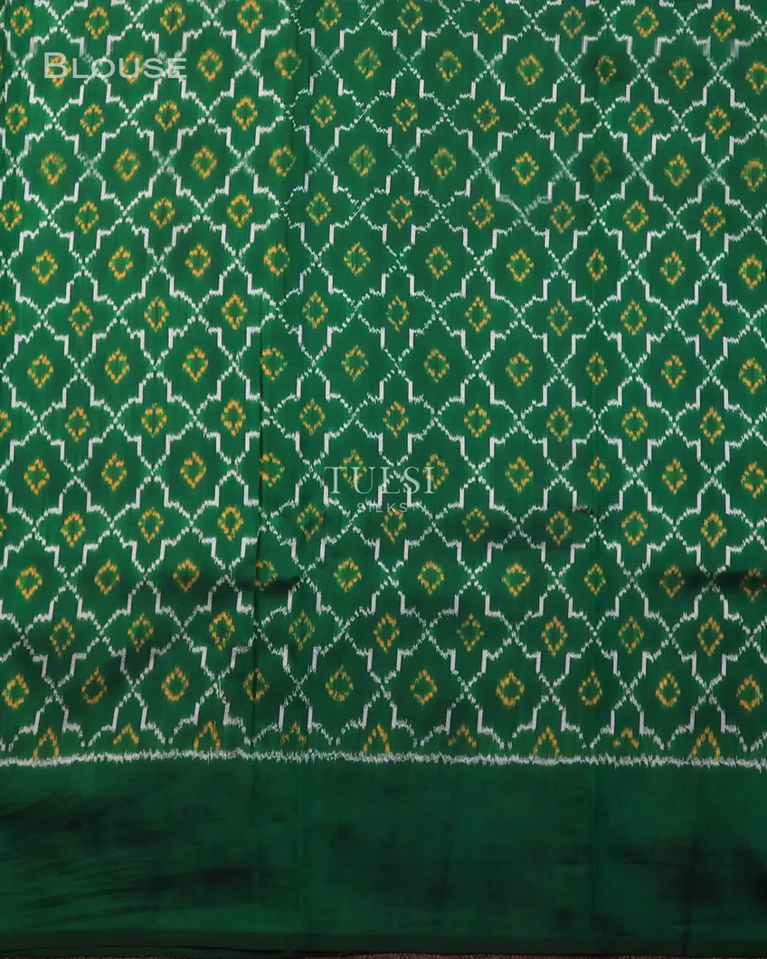 off-white-and-green-ikat-silk-saree-t716372-t716372-c