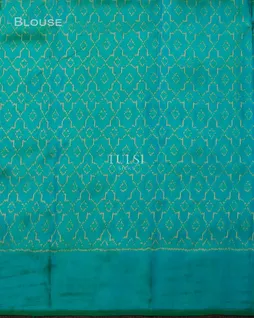 off-white-and-blue-ikat-silk-saree-t716375-t716375-c