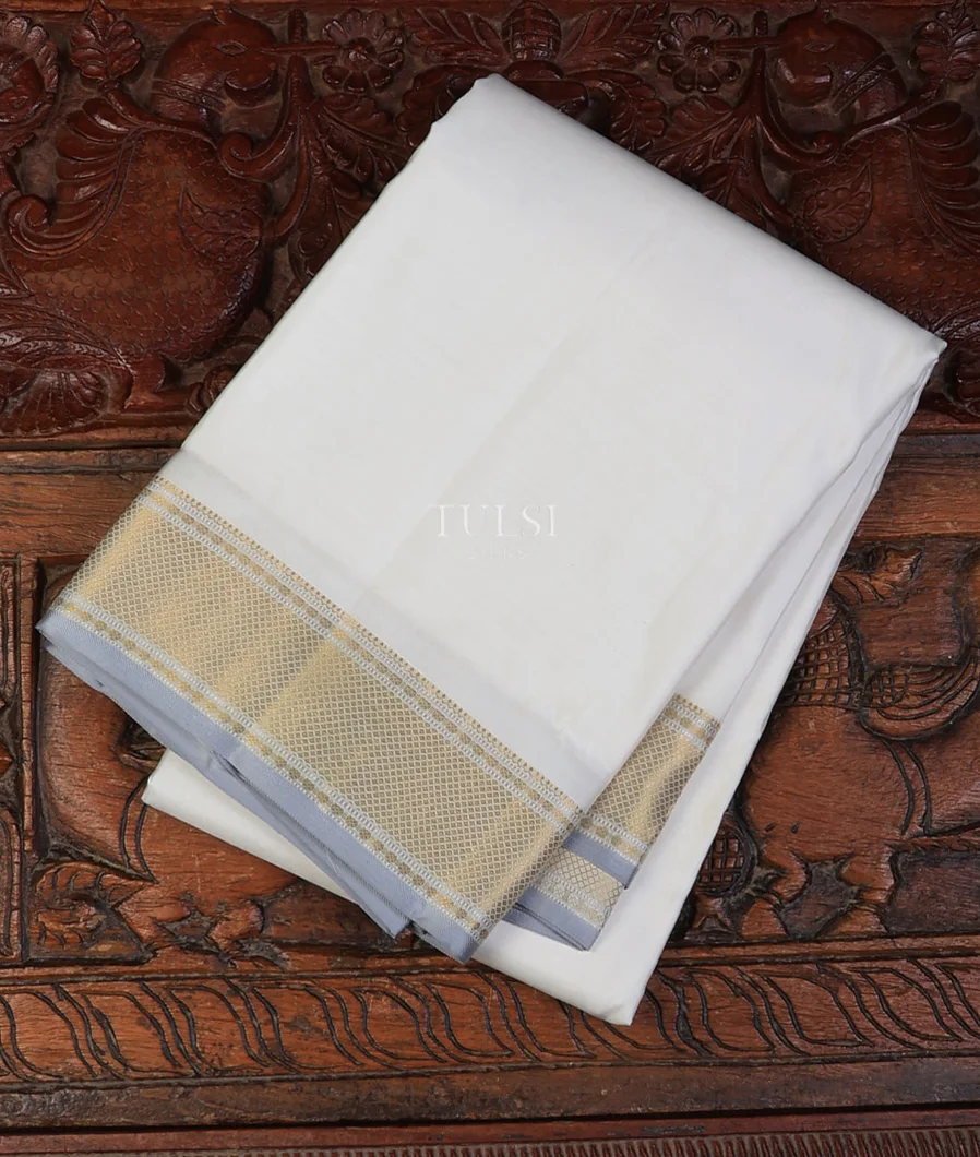 Off-White Handwoven Kanjivaram Silk Dhoti and Vastharam T716816-image