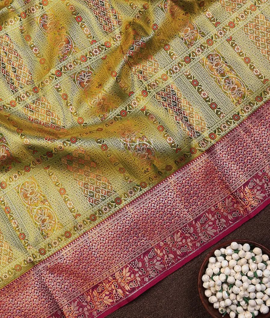 green-handwoven-kanjivaram-tissue-silk-saree-t715989-t715989-e