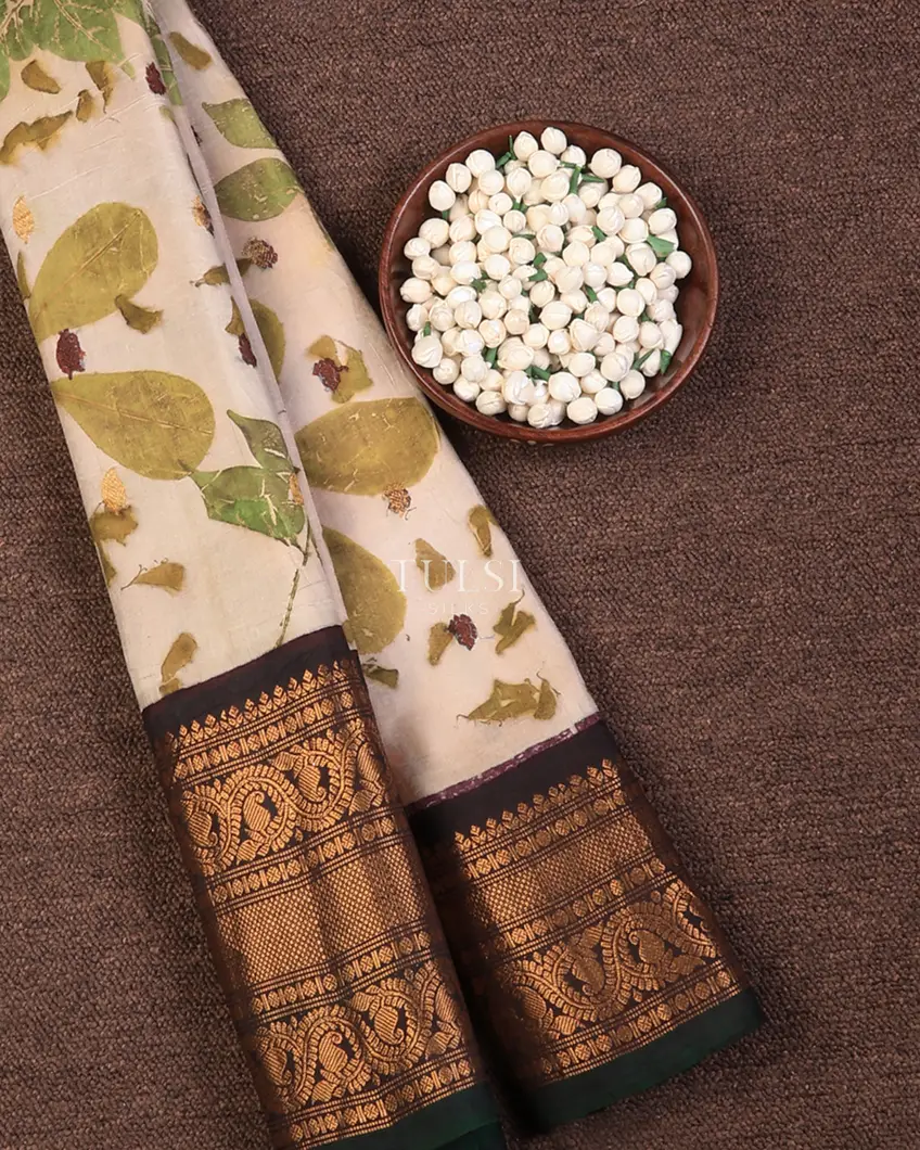 Pinkish Beige Gadwal Silk Saree T720440-image