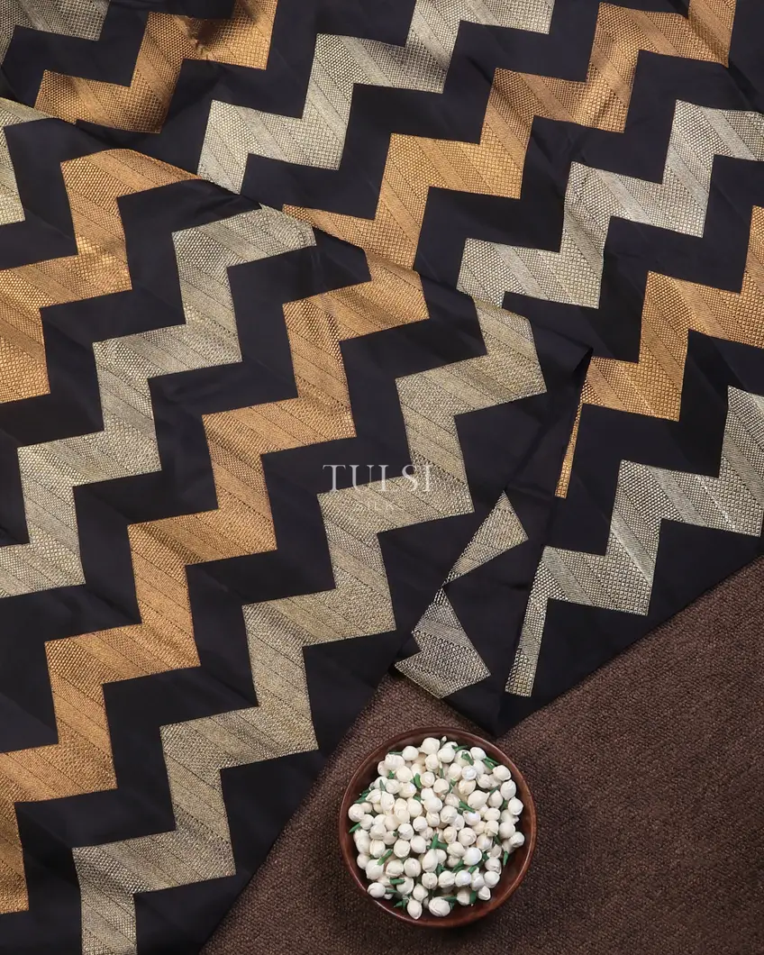 black-kanjivaram-silk-saree-t724187-t724187-d