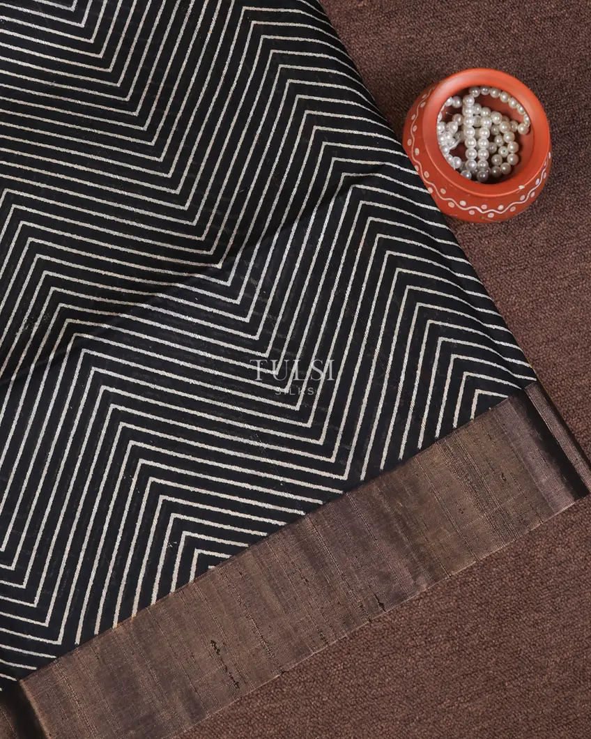 black-printed-raw-silk-saree-t721290-t721290-e