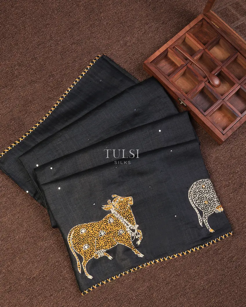 Black Kantha Tussar Embroidery Saree T706968-image