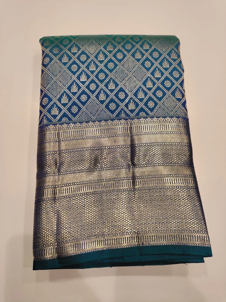 Peacock Green Kanjivaram Silk Saree T707808-image