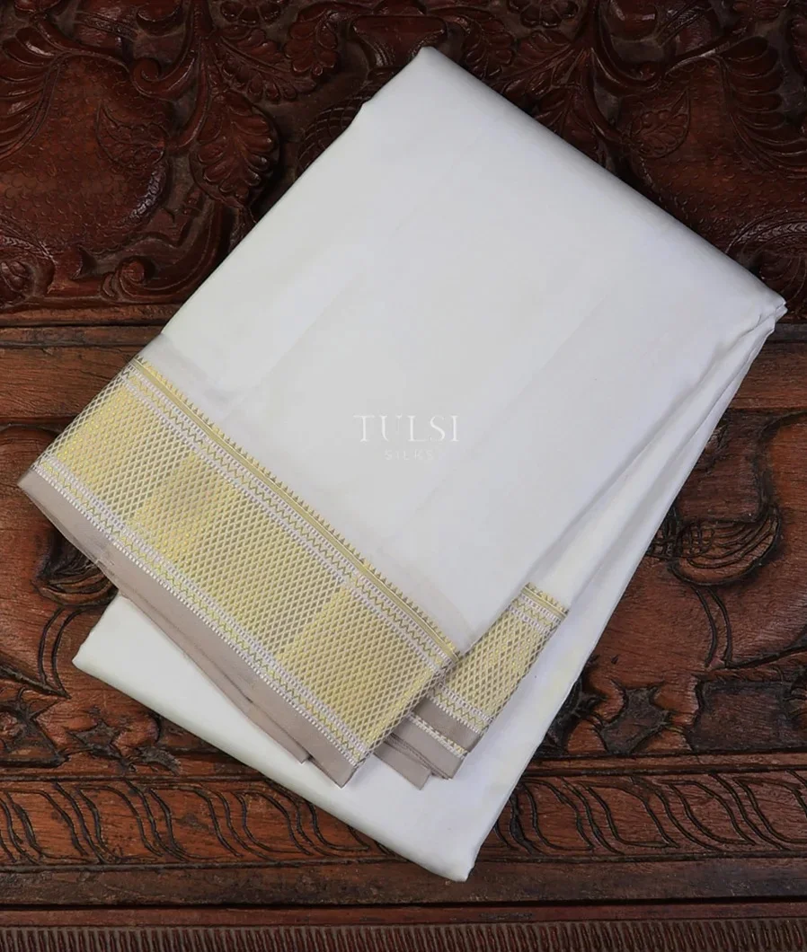 Off-White Handwoven Kanjivaram Silk Dhoti and Vastharam T716826-image
