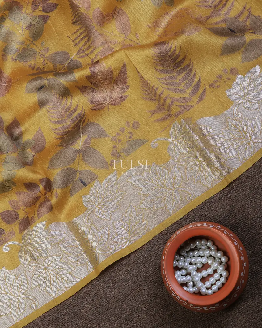 yellow-tussar-printed-saree-with-woven-border-t733509-t733509-e