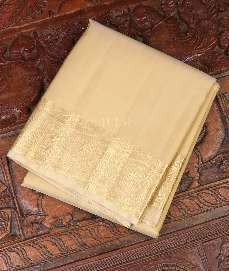 Beige Handwoven Kanjivaram Silk Dhoti and Vastharam T734659-image