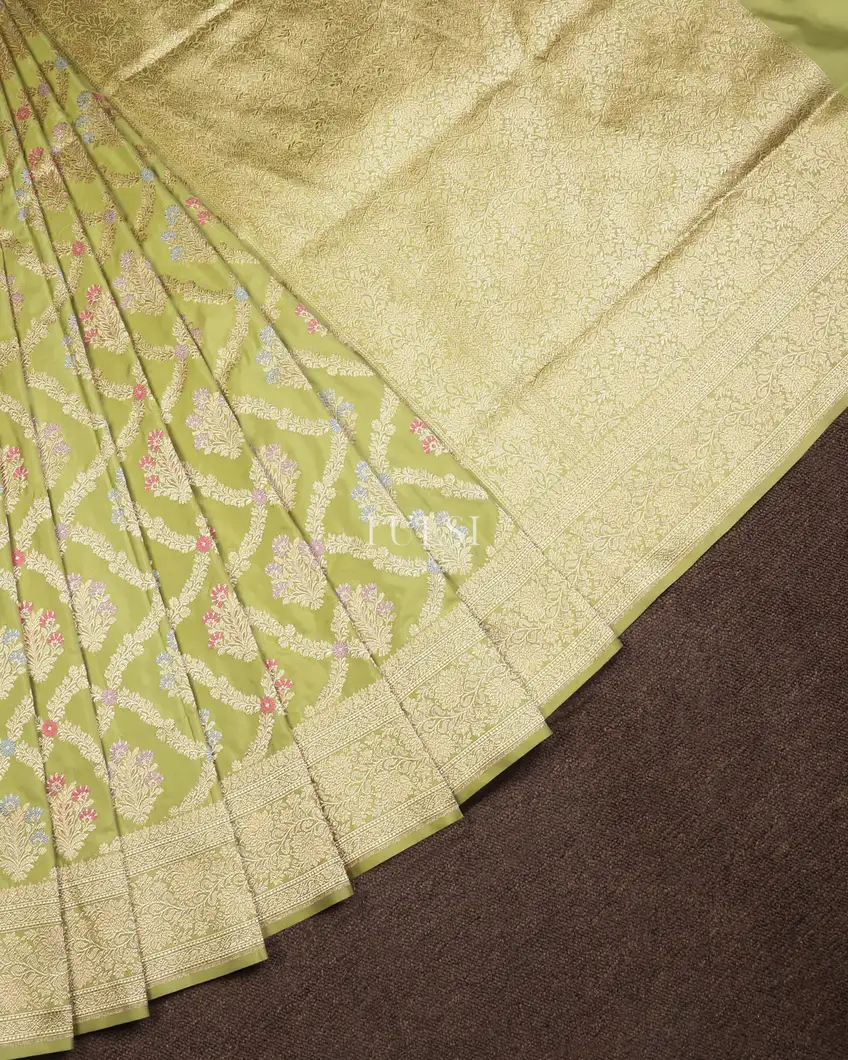 green-banaras-silk-saree-t738201-t738201-b