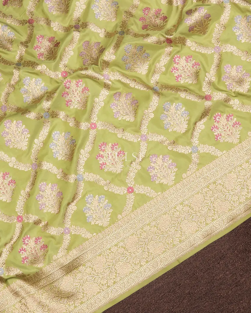 green-banaras-silk-saree-t738201-t738201-d