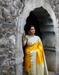 yellow-kanjivaram-silk-saree-t587573-t587573-a