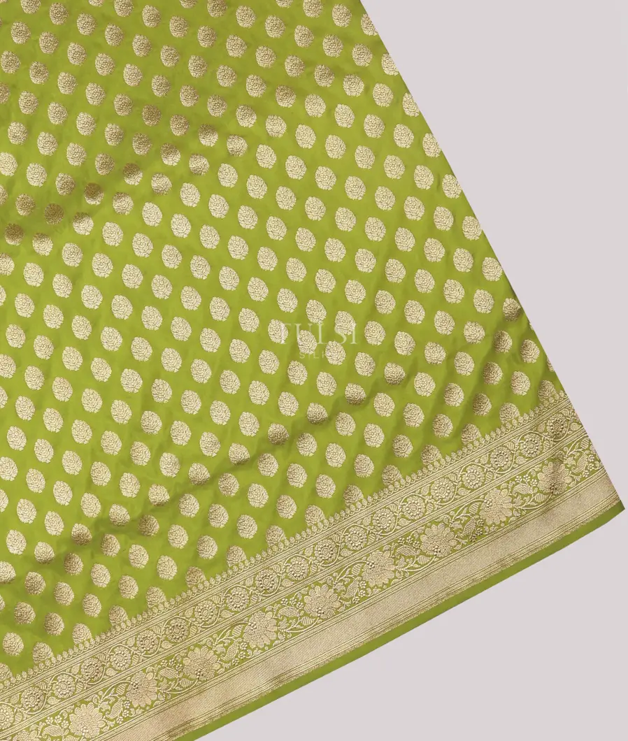 Green Banaras Silk Saree T738173-image