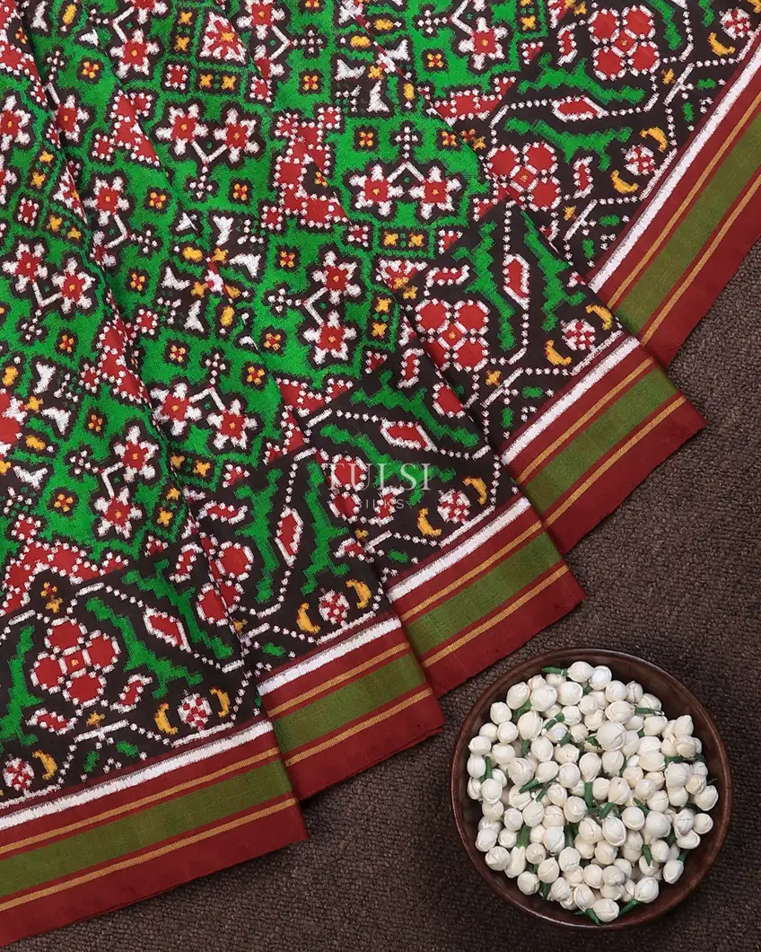 green-patan-patola-silk-saree-t740183without-blouse-t740183-b