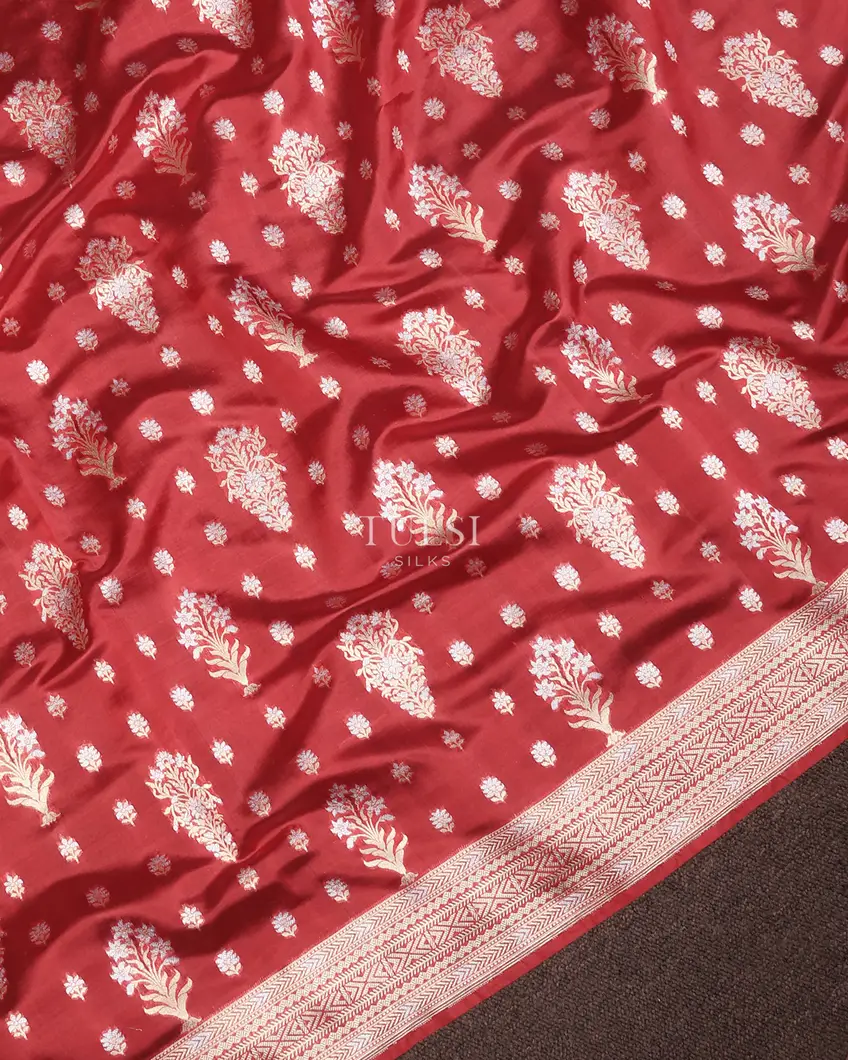 red-banaras-silk-saree-t741863-t741863-d
