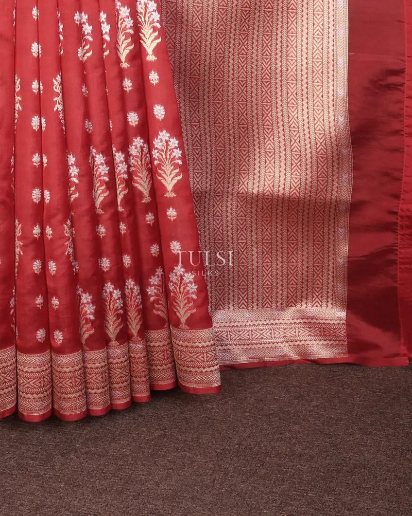 red-banaras-silk-saree-t741863-t741863-e
