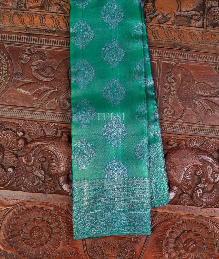 Peacock Green Kanjivaram Silk Saree T729182-image