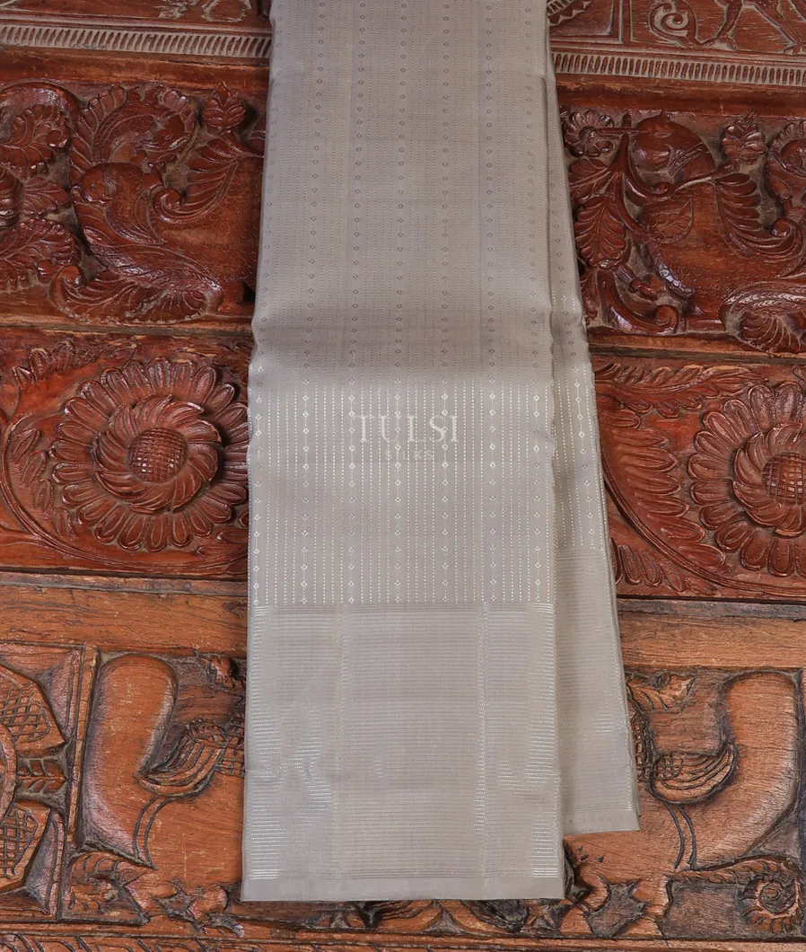 Grey Kanjivaram Silk Saree T746690-image
