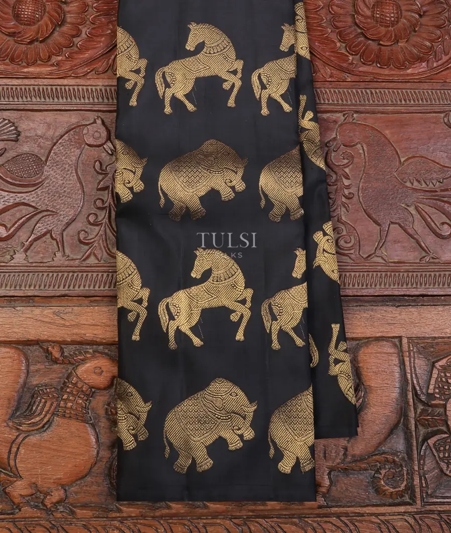 Black Kanjivaram Silk Saree T677706-image