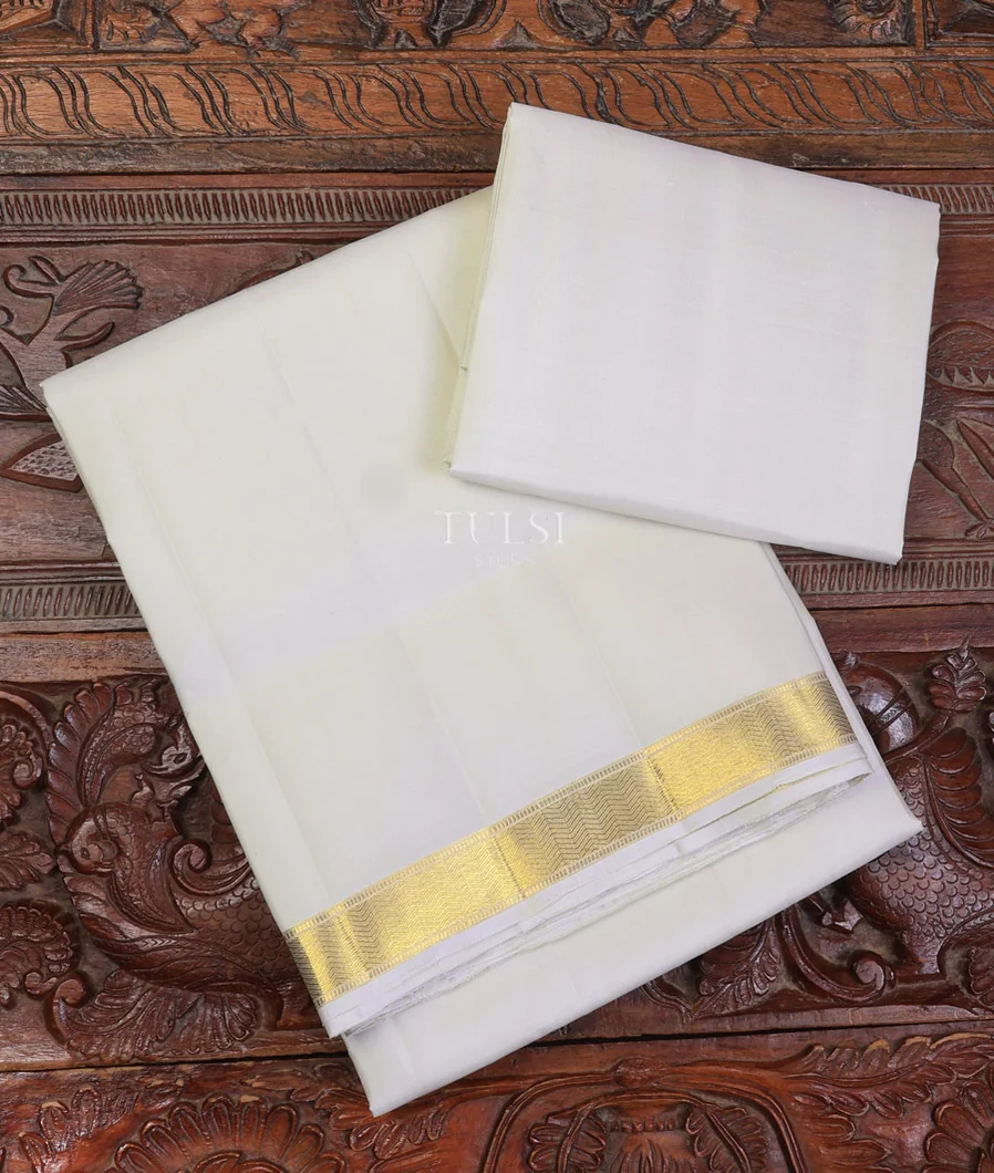 Off-White Handwoven Kanjivaram Silk Dhoti and Vastharam T748405-image