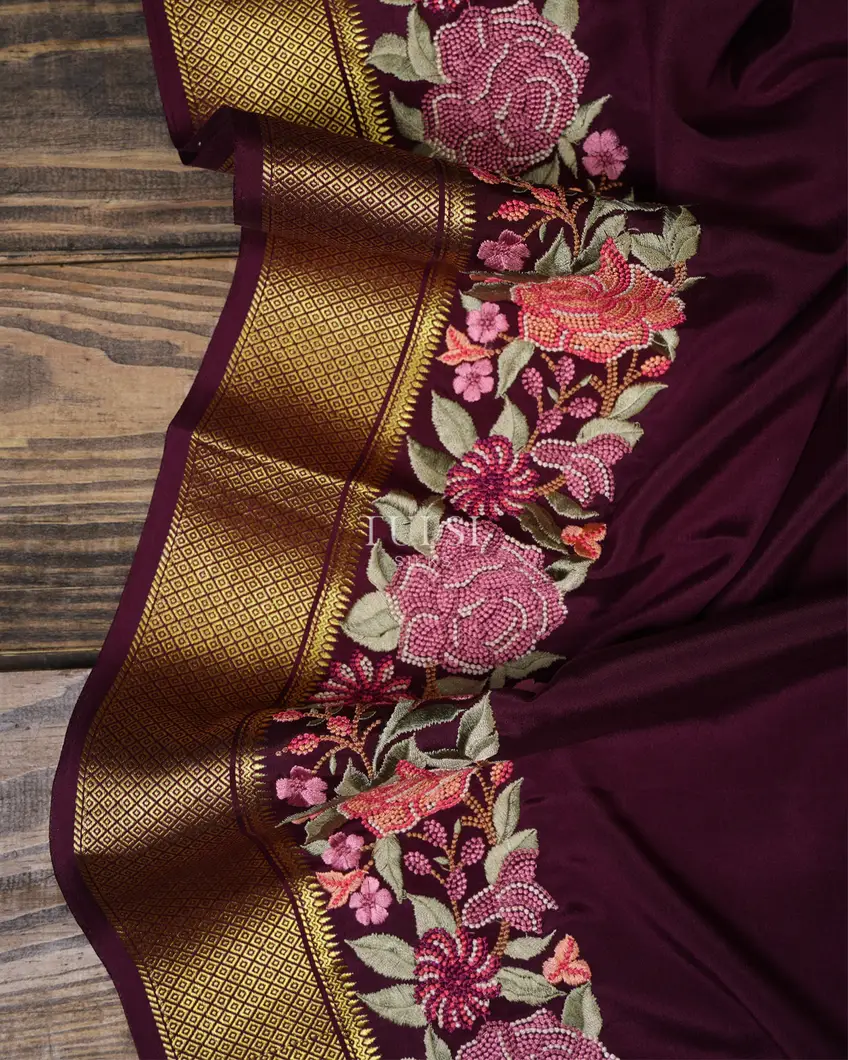 burgundy-crepe-silk-embroidery-saree-t639450-t639450-d
