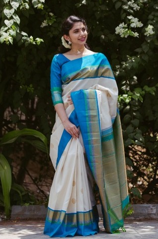 19 Trending Kanjivaram Saree Look for Brides and Wedding Guests-1