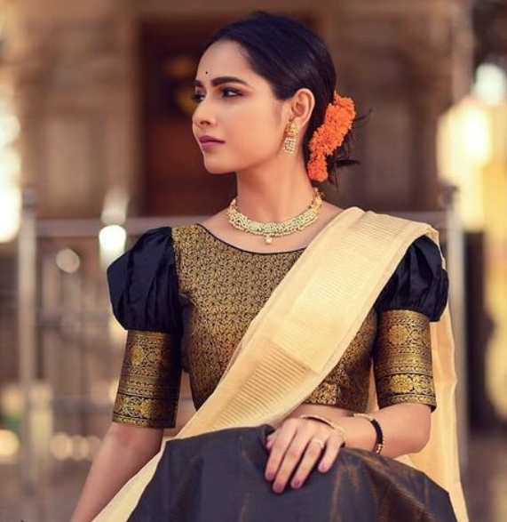 15 Latest Blouse Designs for Silk Sarees to Flaunt Your Saree Look-3