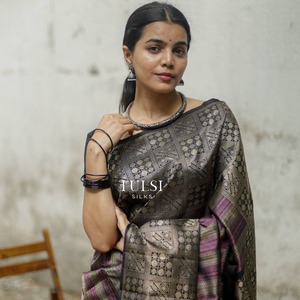 Black Sarees at Weddings: When It Works, When It Doesn’t & What to Choose Instead-1