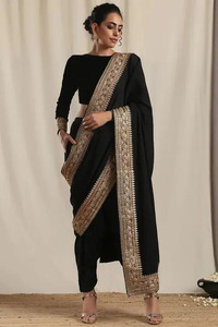Creative Black Saree Drapes You Must Try: From Party Looks to Traditional Styles-1