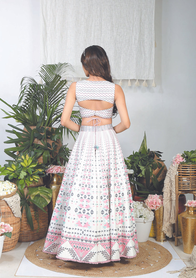 tiled-imbricate-lehenga-set-bnbo2286-c