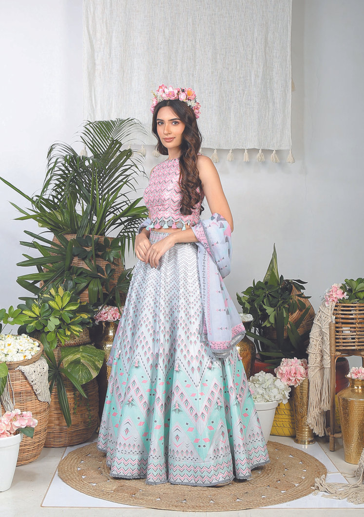 Slalom Pebble Lehenga Set1