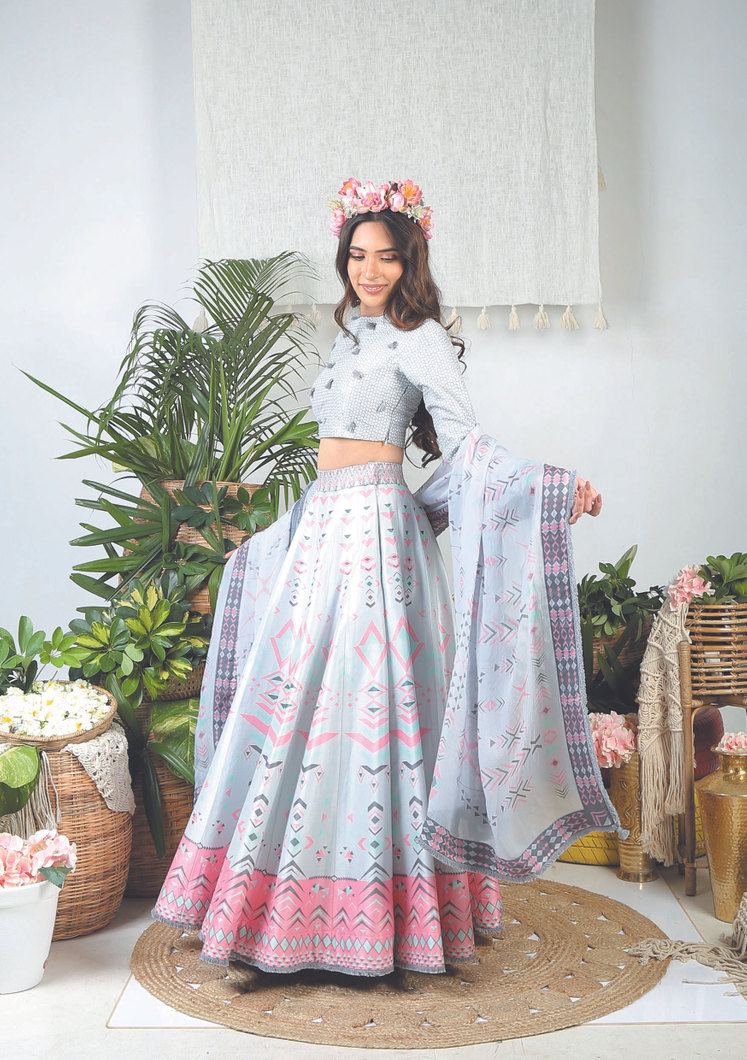 manacle-lehenga-set-bnbo2287-b