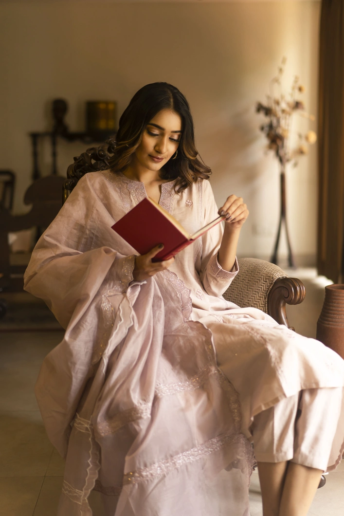 Pale Pink Kurta Suit4