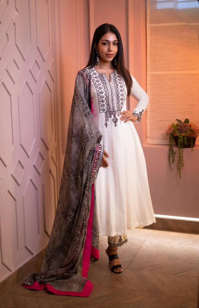 mellowdrama-suit-00169-a