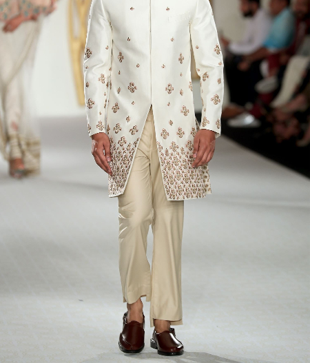 Zardosi scintillating sherwani2