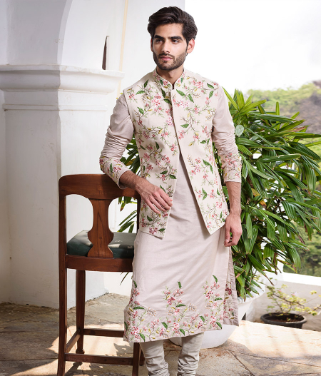 Resham Floral Bundi Kurta1