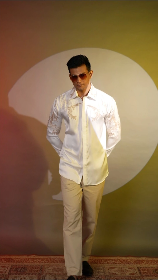 old-navy-designer-shirt-00743-c