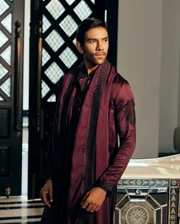 maroon-kurta-00753-b