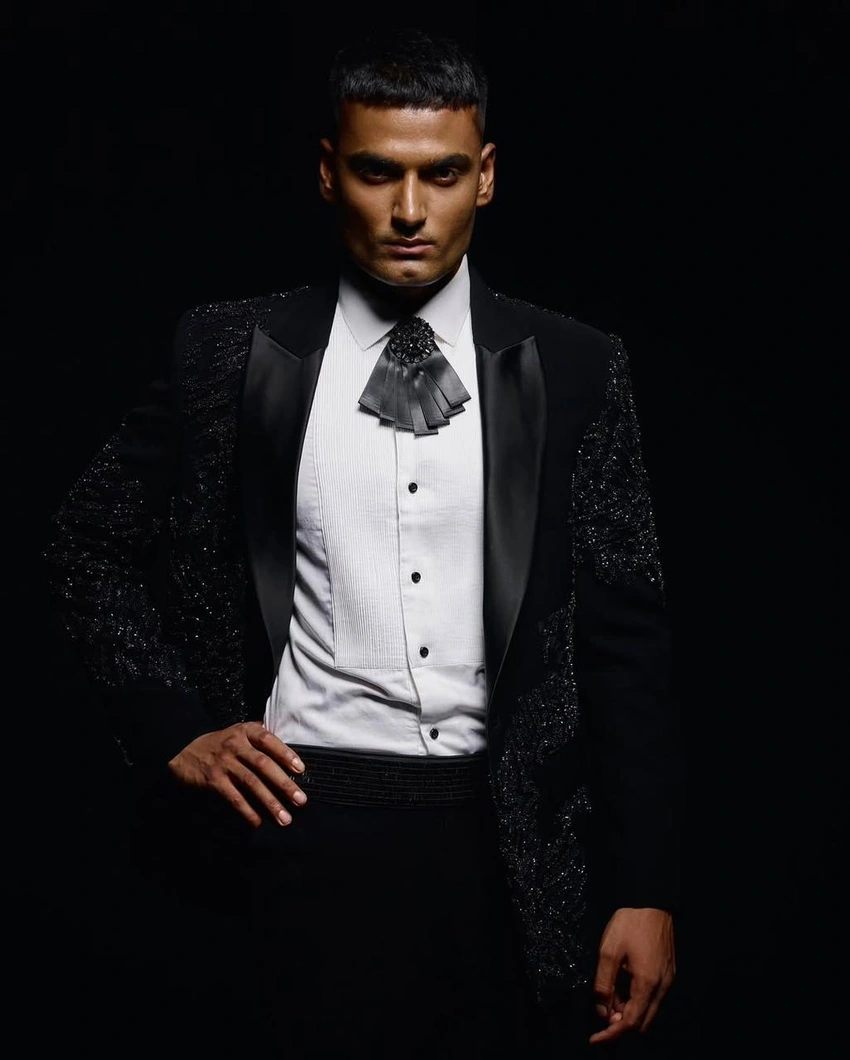 black-designer-suit-00757-a