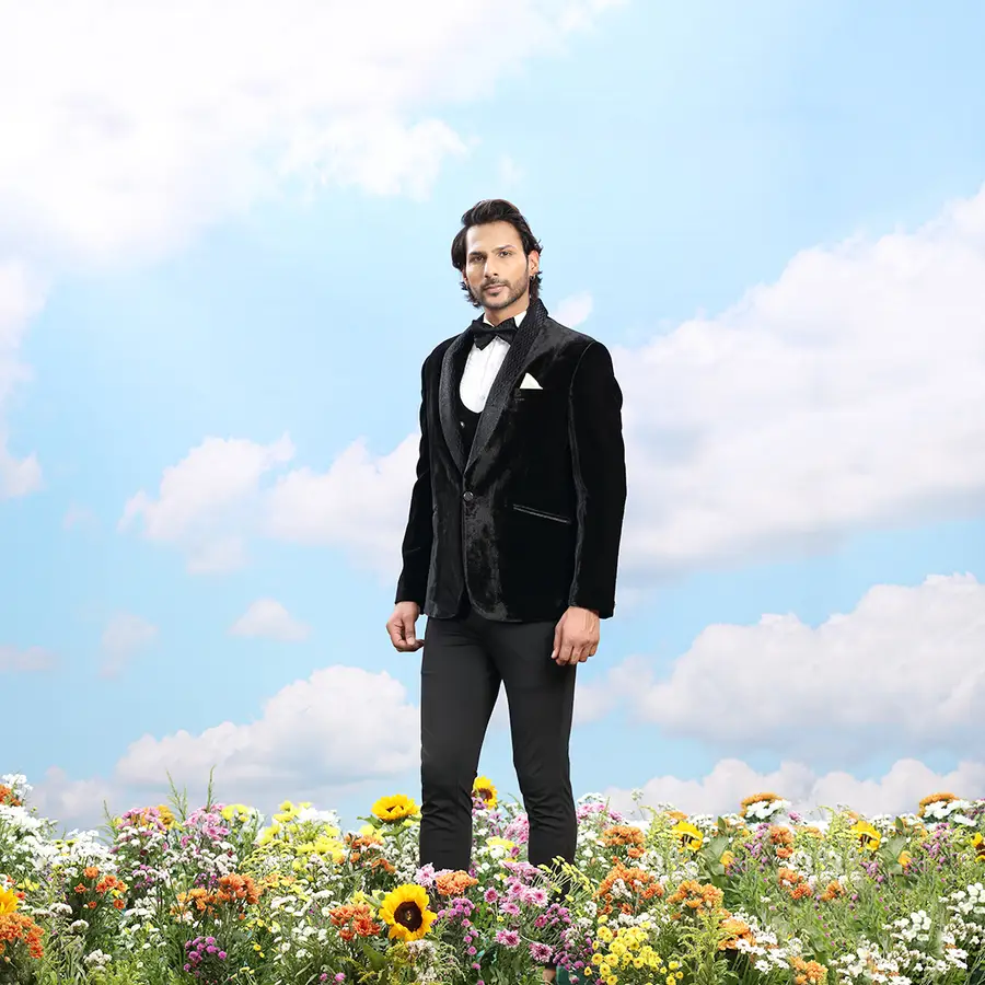 black-velvet-designer-suit-00779-b