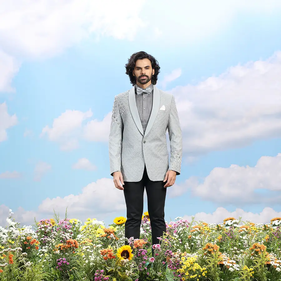 light-grey-embroidered-tuxedo-suit-00795-e