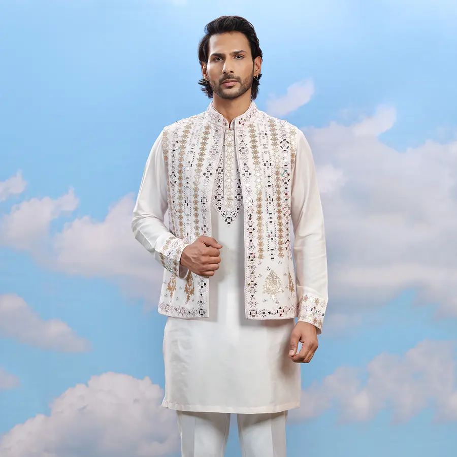 off-white-embroidered-kurta-set-00815-a