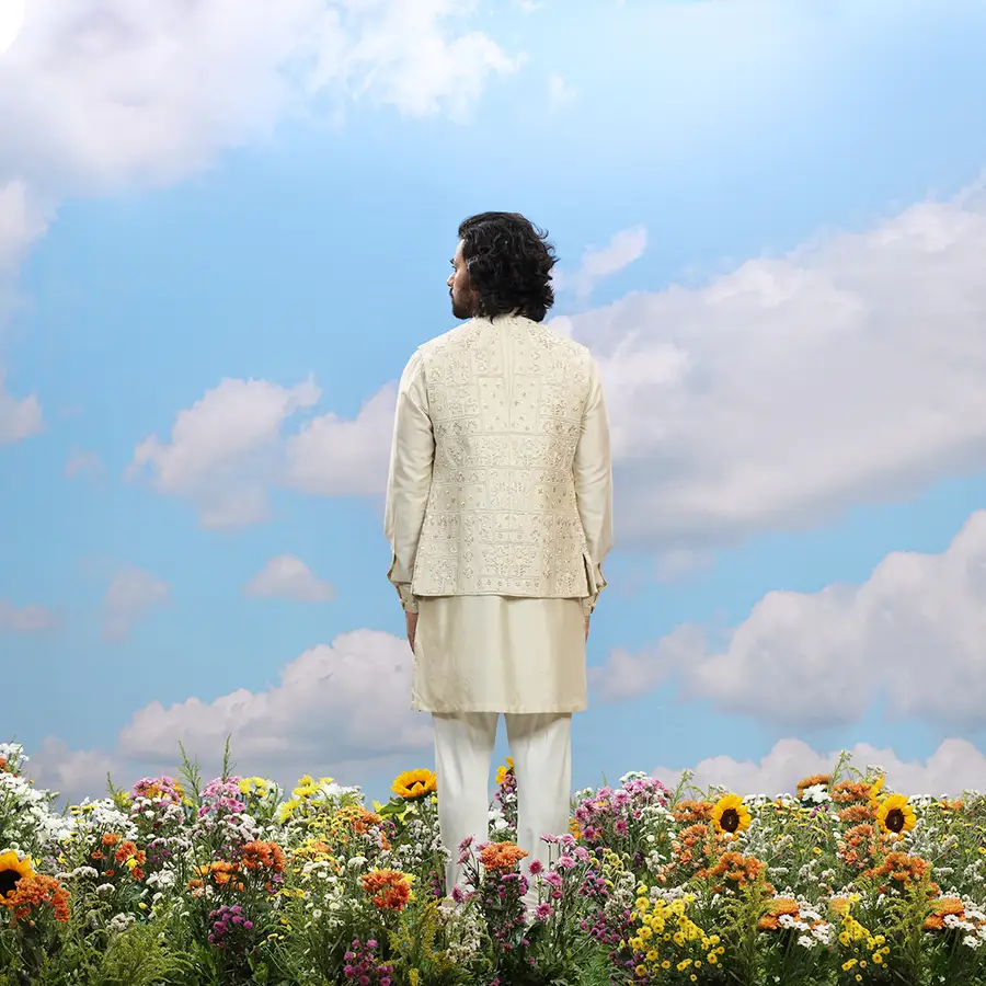 cream-embroidered-kurta-set-00816-c