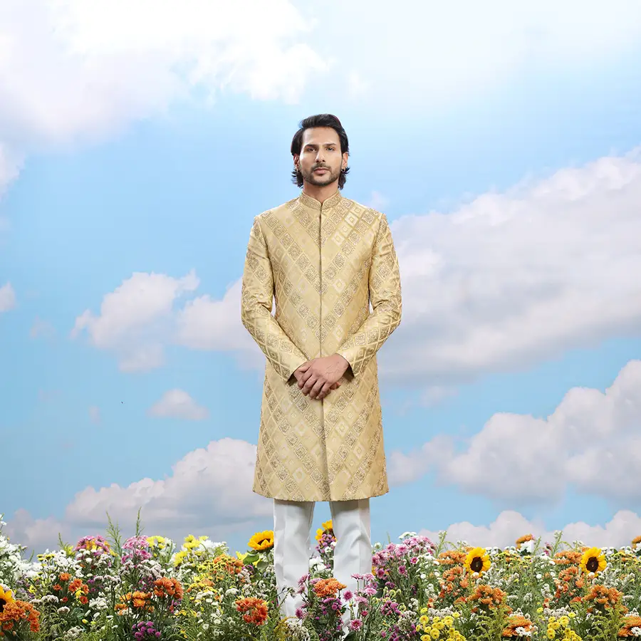 gold-designer-sherwani-00820-b