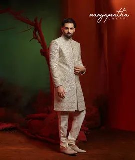 avyay-sherwani-mp00048-b