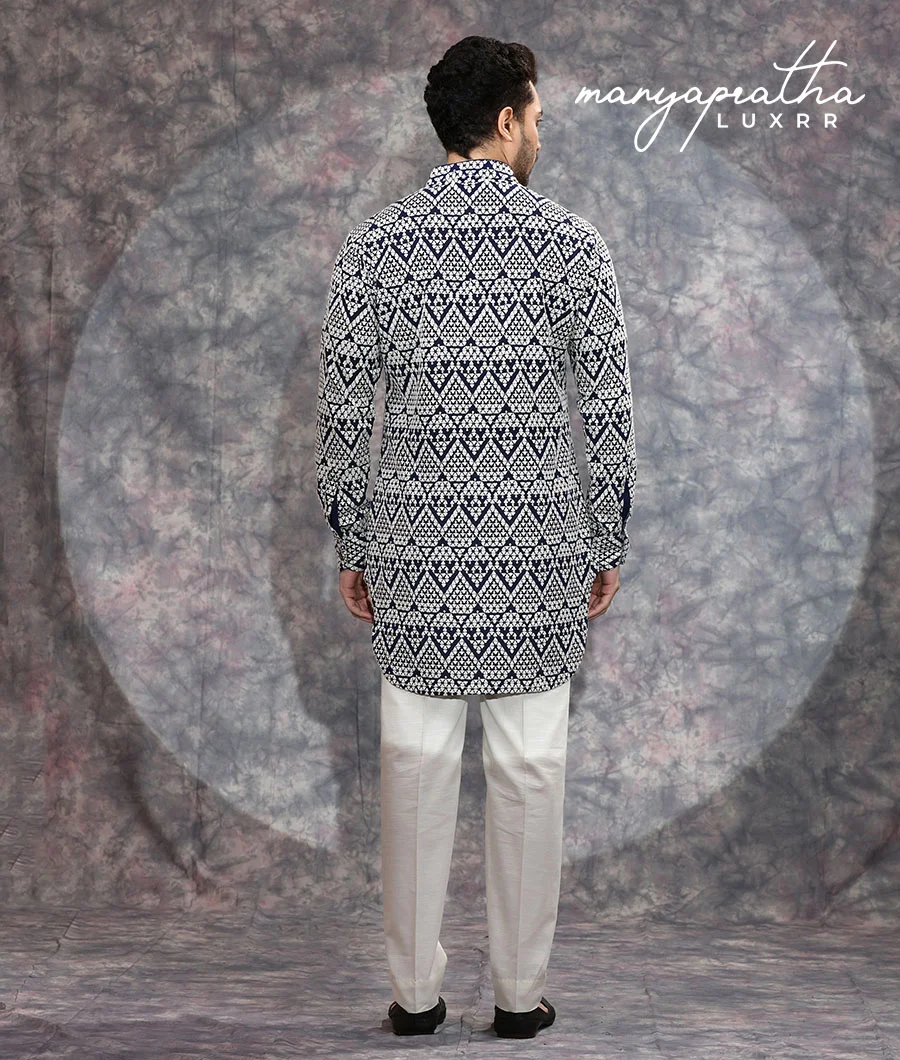 Aatifah Black and White Printed Kurta6