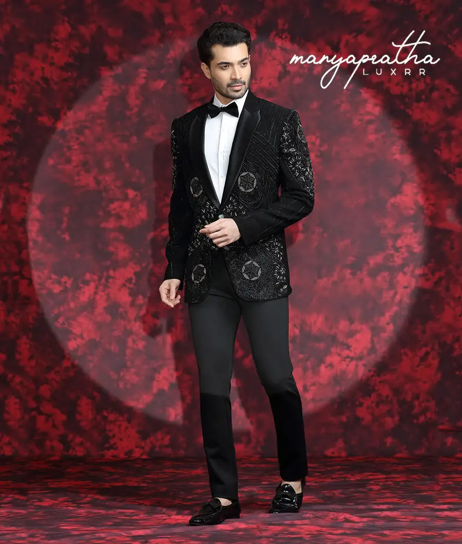Genesis Black Tuxedo2