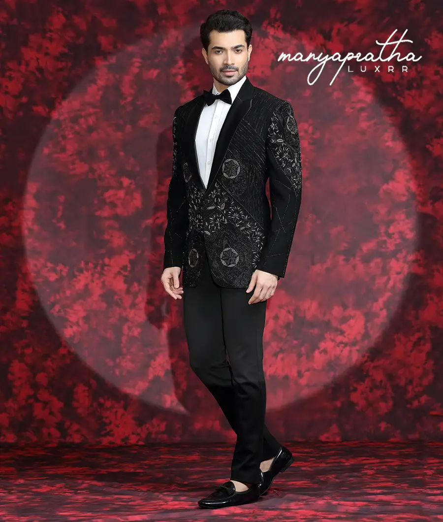 Genesis Black Tuxedo4